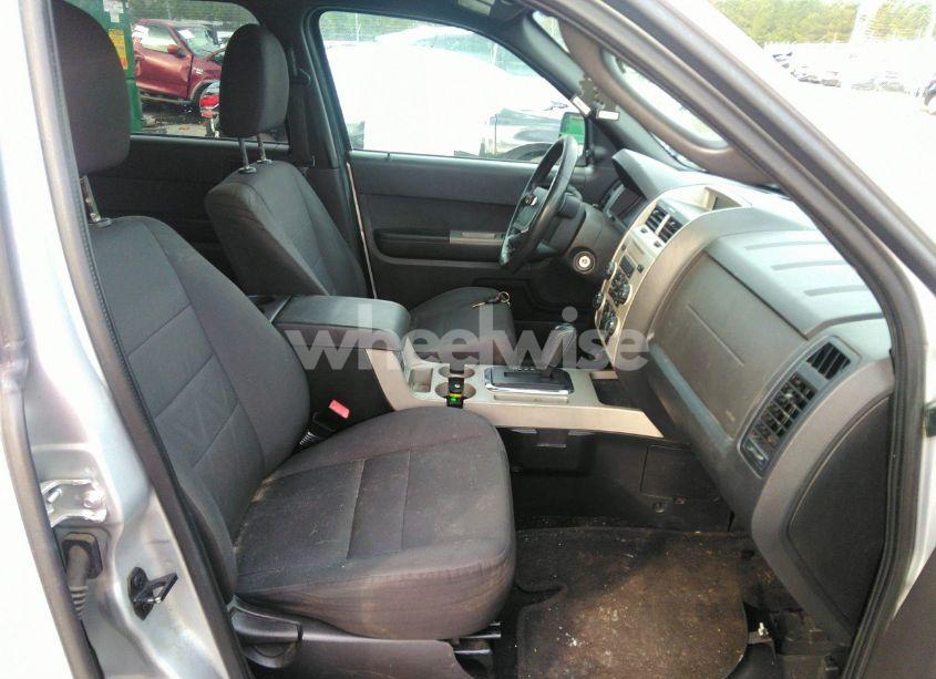 Photo 5 of 2011 Ford Escape XLT (VIN 1FMCU0D73BKA56669)