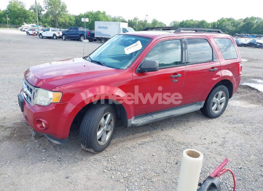 Photo 2 of 2011 Ford Escape XLT (VIN 1FMCU0D73BKB01223)