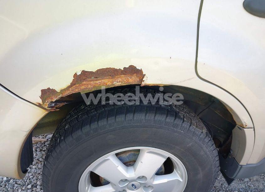 Photo 12 of 2011 Ford Escape XLT (VIN 1FMCU0D73BKB20340)