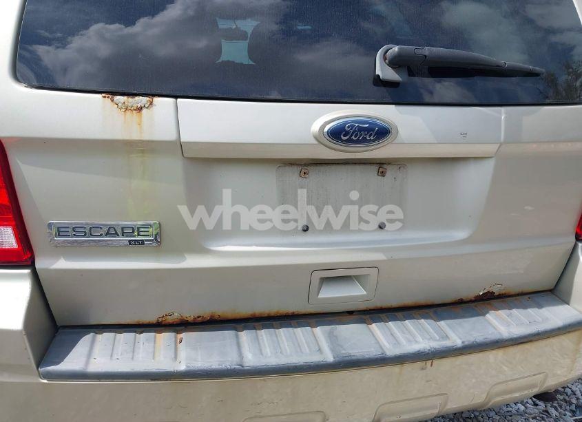 Photo 13 of 2011 Ford Escape XLT (VIN 1FMCU0D73BKB20340)