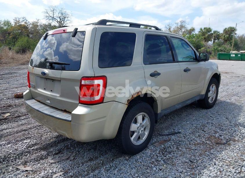 Photo 4 of 2011 Ford Escape XLT (VIN 1FMCU0D73BKB20340)