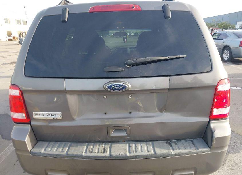 Photo 6 of 2011 Ford Escape XLT (VIN 1FMCU0D73BKB46579)