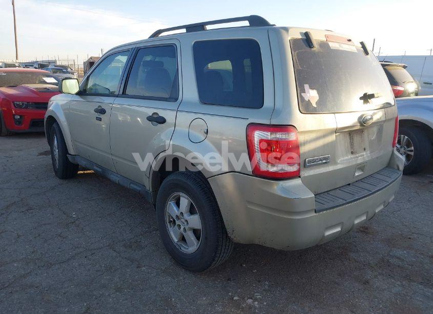 Photo 3 of 2010 Ford Escape XLT (VIN 1FMCU0D74AKA07950)