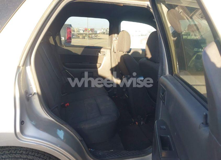 Photo 8 of 2010 Ford Escape XLT (VIN 1FMCU0D74AKA07950)