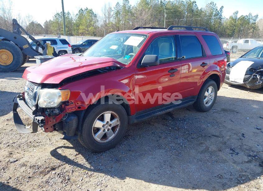 Photo 2 of 2010 Ford Escape XLT (VIN 1FMCU0D74AKA63306)