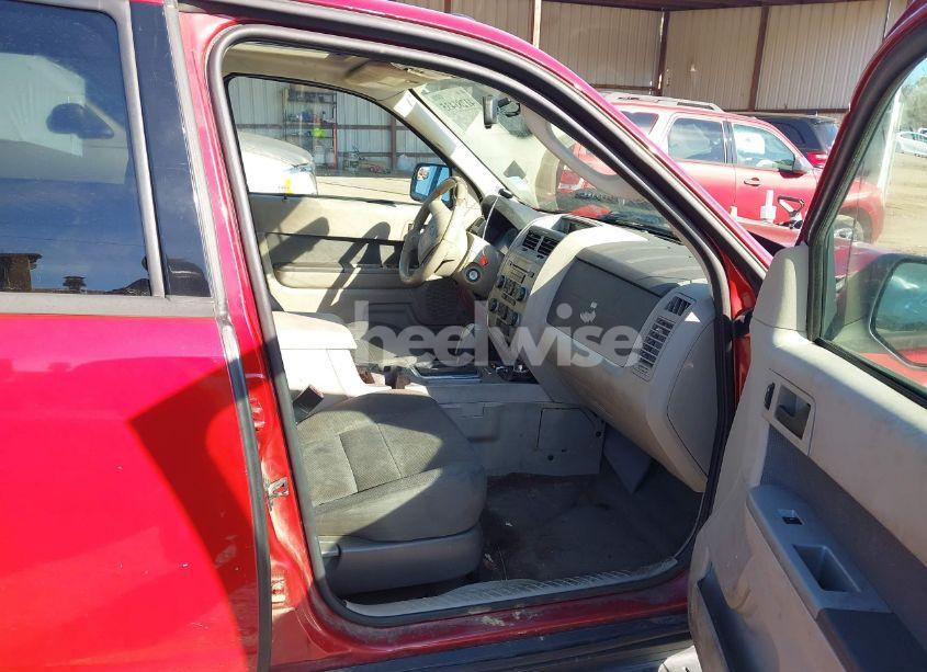 Photo 5 of 2010 Ford Escape XLT (VIN 1FMCU0D74AKA63306)