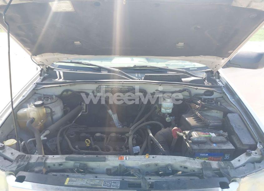 Photo 10 of 2010 Ford Escape XLT (VIN 1FMCU0D74AKA93423)