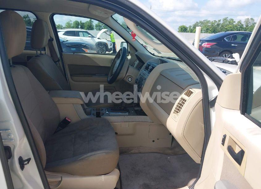 Photo 5 of 2010 Ford Escape XLT (VIN 1FMCU0D74AKA93423)