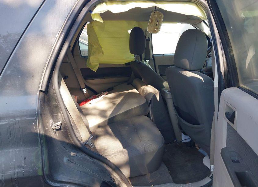 Photo 8 of 2010 Ford Escape XLT (VIN 1FMCU0D74AKB28610)