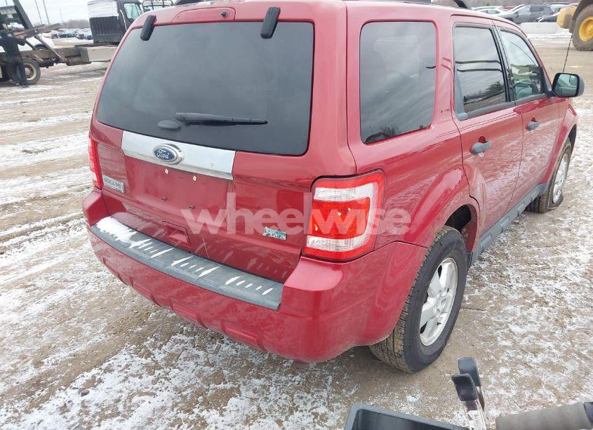 Photo 4 of 2010 Ford Escape XLT (VIN 1FMCU0D74AKC07355)