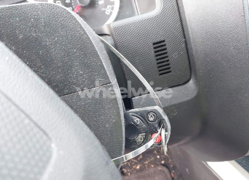 Photo 11 of 2010 Ford Escape XLT (VIN 1FMCU0D74AKC14967)