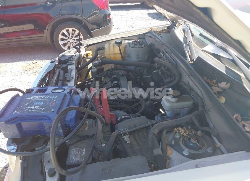 Photo 10 of 2010 Ford Escape XLT (VIN 1FMCU0D74AKC67975)