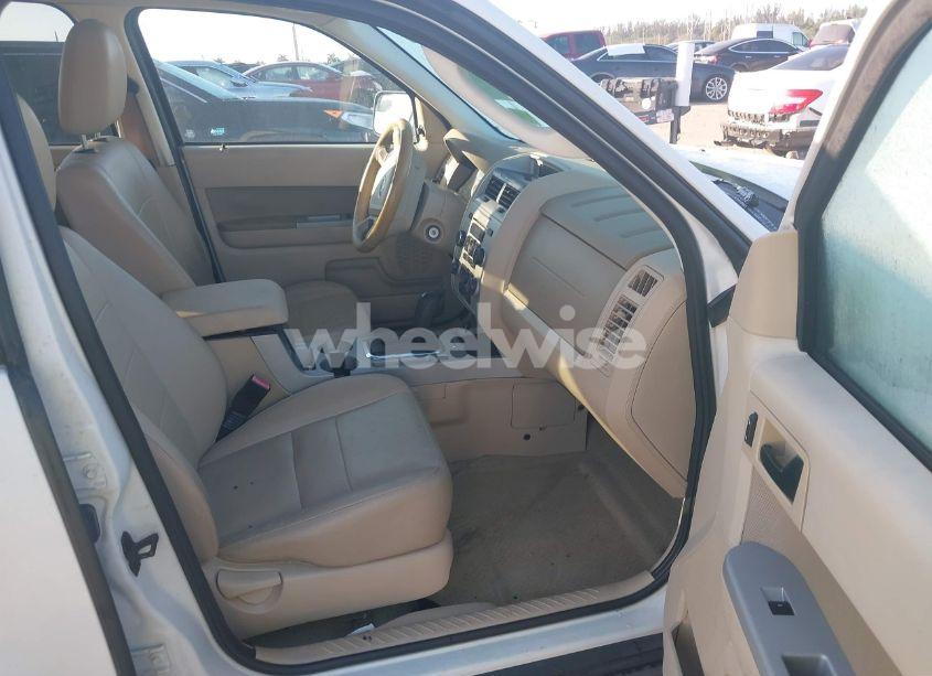 Photo 5 of 2011 Ford Escape XLT (VIN 1FMCU0D74BKA51187)