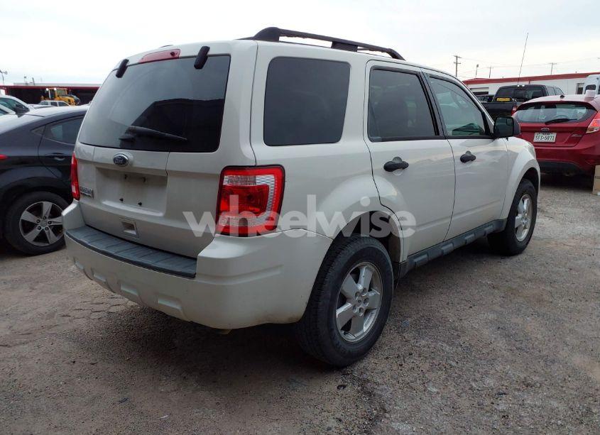 Photo 4 of 2011 Ford Escape XLT (VIN 1FMCU0D74BKB27877)