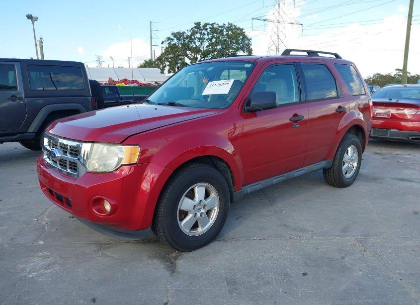 Photo 2 of 2011 Ford Escape XLT (VIN 1FMCU0D74BKB83429)