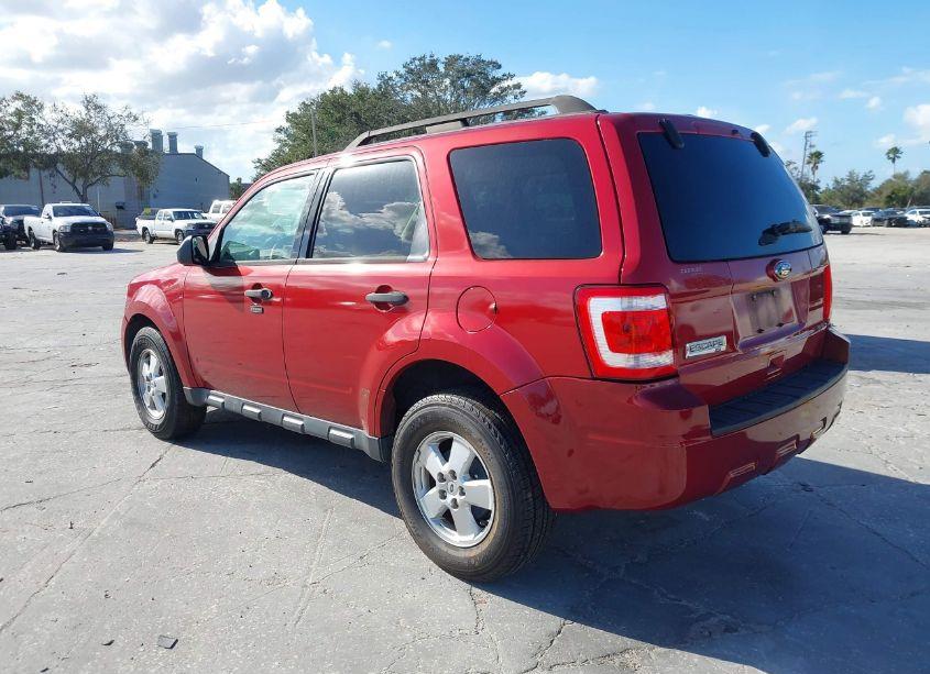 Photo 3 of 2011 Ford Escape XLT (VIN 1FMCU0D74BKB83429)