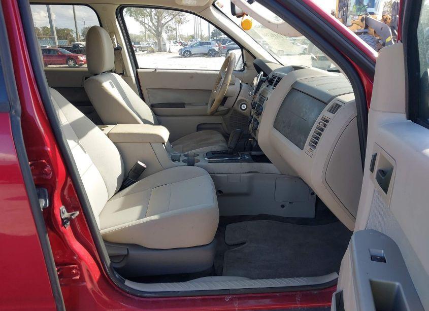 Photo 5 of 2011 Ford Escape XLT (VIN 1FMCU0D74BKB83429)