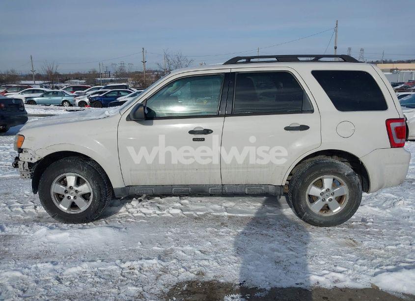 Photo 14 of 2011 Ford Escape XLT (VIN 1FMCU0D74BKC60316)