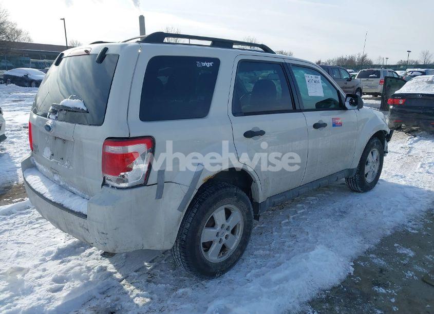 Photo 4 of 2011 Ford Escape XLT (VIN 1FMCU0D74BKC60316)