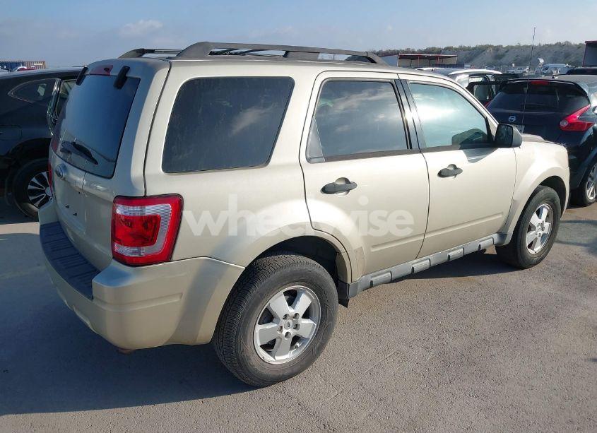 Photo 4 of 2012 Ford Escape XLT (VIN 1FMCU0D74CKA18420)