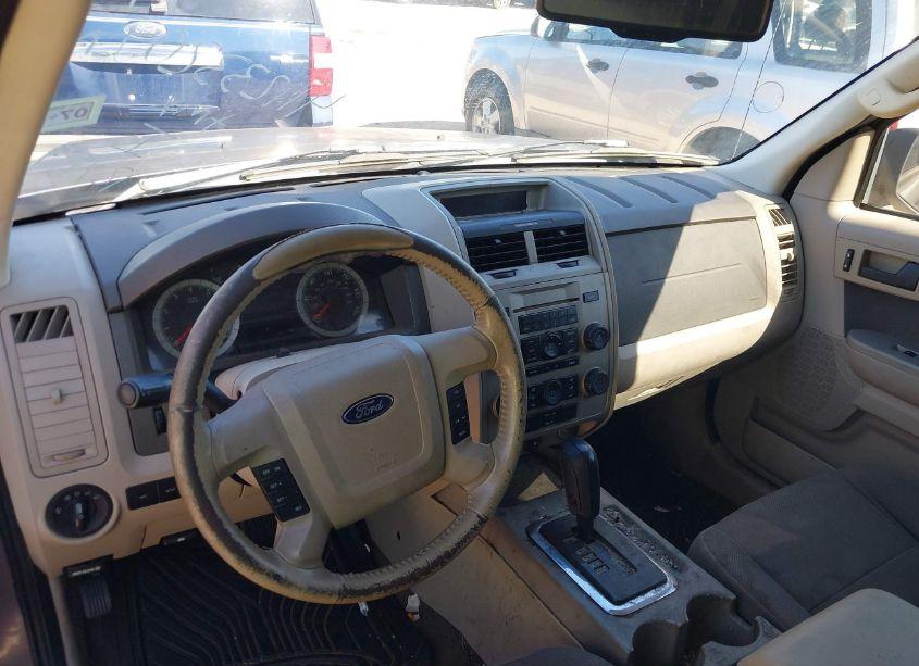 Photo 12 of 2010 Ford Escape XLT (VIN 1FMCU0D75AKA29956)