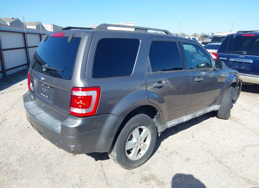 Photo 4 of 2010 Ford Escape XLT (VIN 1FMCU0D75AKA29956)