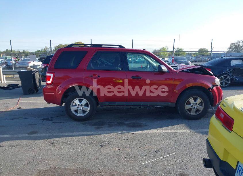 Photo 13 of 2010 Ford Escape XLT (VIN 1FMCU0D75AKA53111)