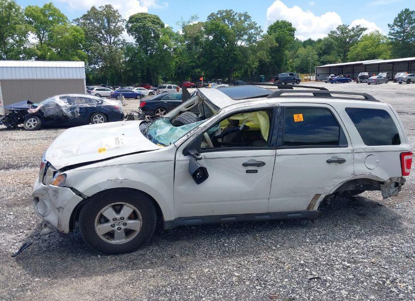 Photo 13 of 2010 Ford Escape XLT (VIN 1FMCU0D75AKA94953)