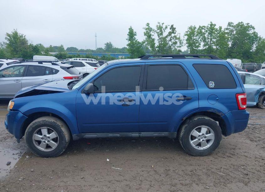 Photo 14 of 2010 Ford Escape XLT (VIN 1FMCU0D75AKA95245)
