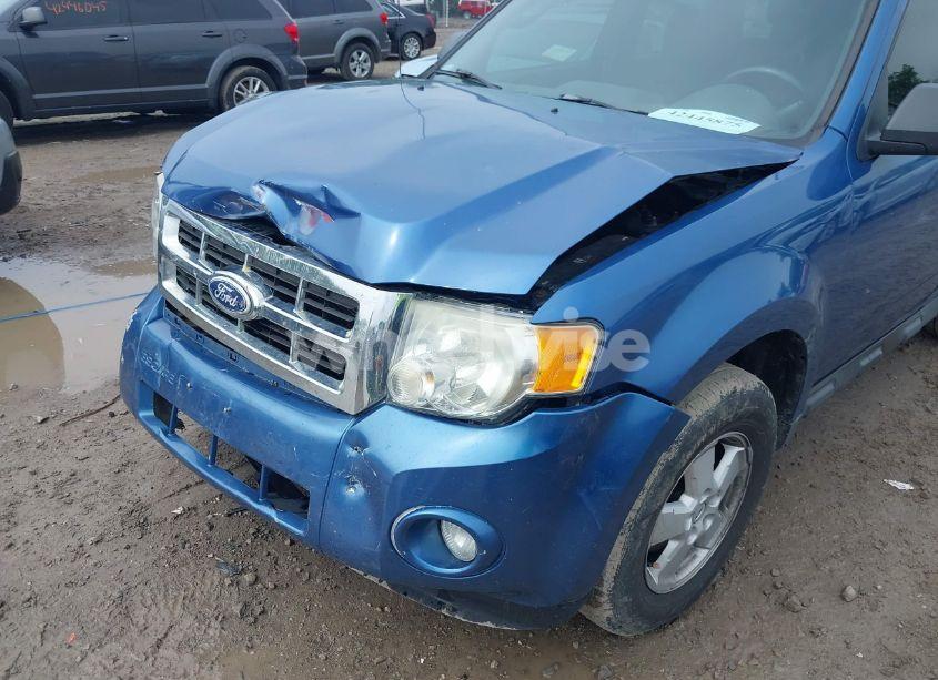 Photo 6 of 2010 Ford Escape XLT (VIN 1FMCU0D75AKA95245)