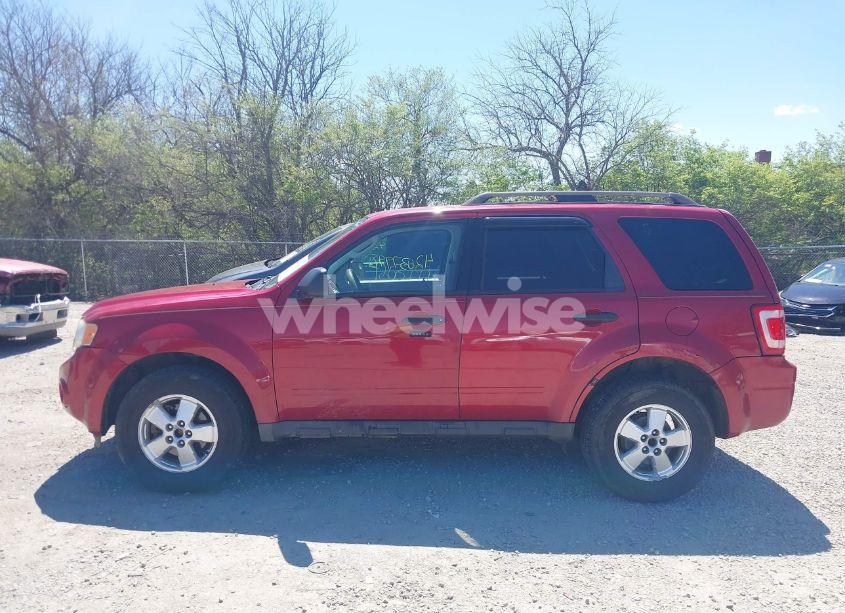 Photo 14 of 2010 Ford Escape XLT (VIN 1FMCU0D75AKB11394)