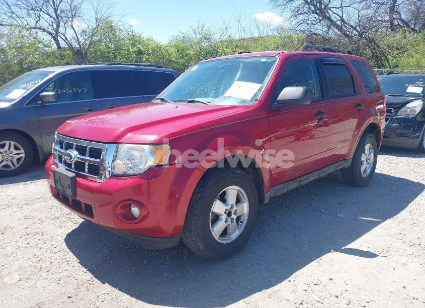 Photo 2 of 2010 Ford Escape XLT (VIN 1FMCU0D75AKB11394)