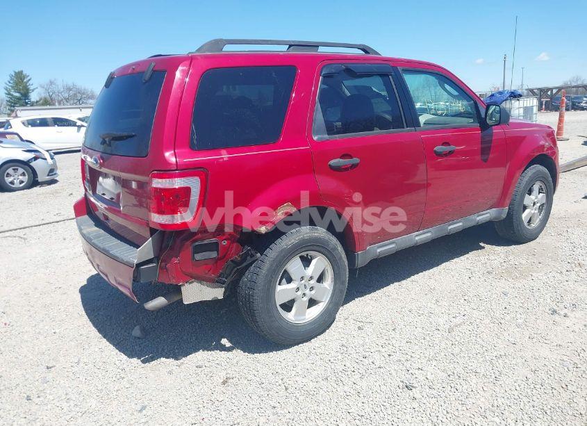 Photo 4 of 2010 Ford Escape XLT (VIN 1FMCU0D75AKB11394)