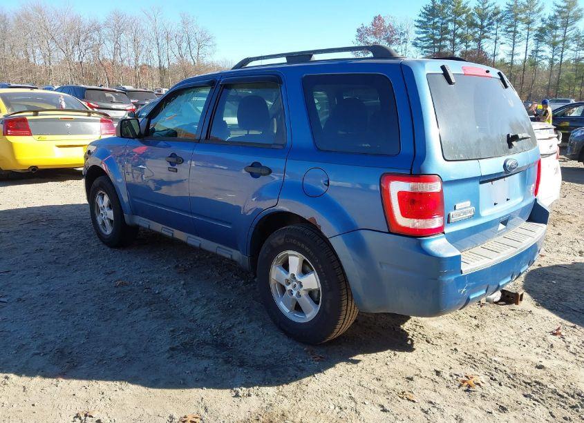 Photo 3 of 2010 Ford Escape XLT (VIN 1FMCU0D75AKB11475)