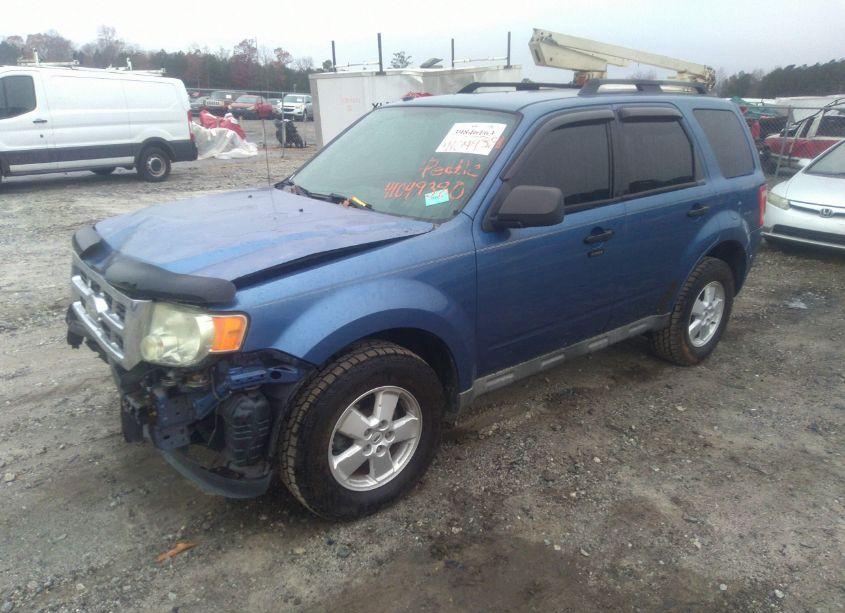 Photo 2 of 2010 Ford Escape XLT (VIN 1FMCU0D75AKB11573)
