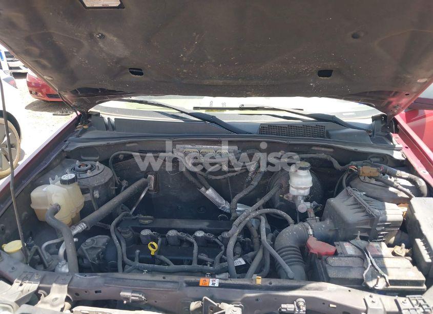 Photo 10 of 2010 Ford Escape XLT (VIN 1FMCU0D75AKB53385)