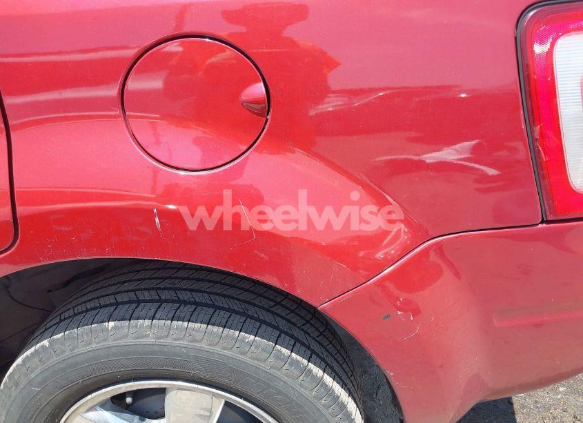 Photo 16 of 2010 Ford Escape XLT (VIN 1FMCU0D75AKB53385)