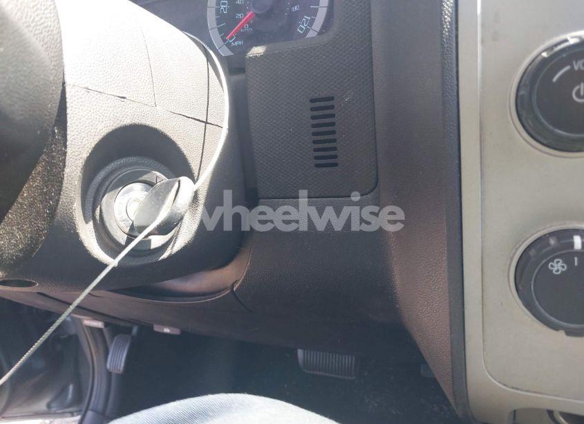 Photo 11 of 2010 Ford Escape XLT (VIN 1FMCU0D75AKB56335)