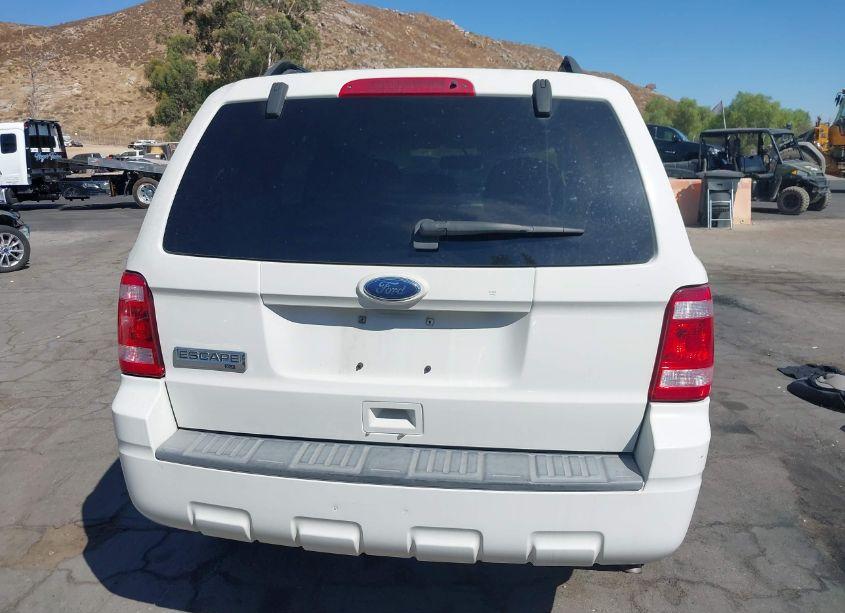 Photo 16 of 2010 Ford Escape XLT (VIN 1FMCU0D75AKB81297)