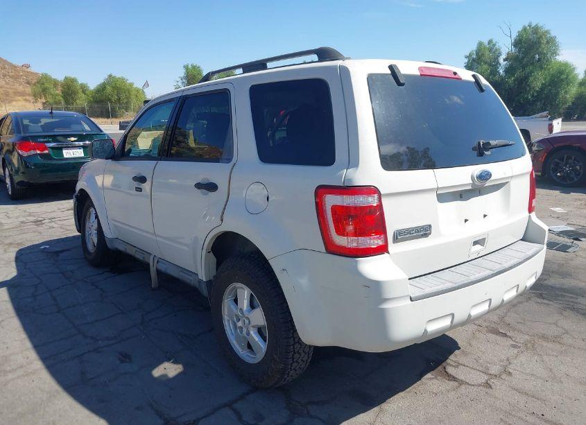 Photo 3 of 2010 Ford Escape XLT (VIN 1FMCU0D75AKB81297)