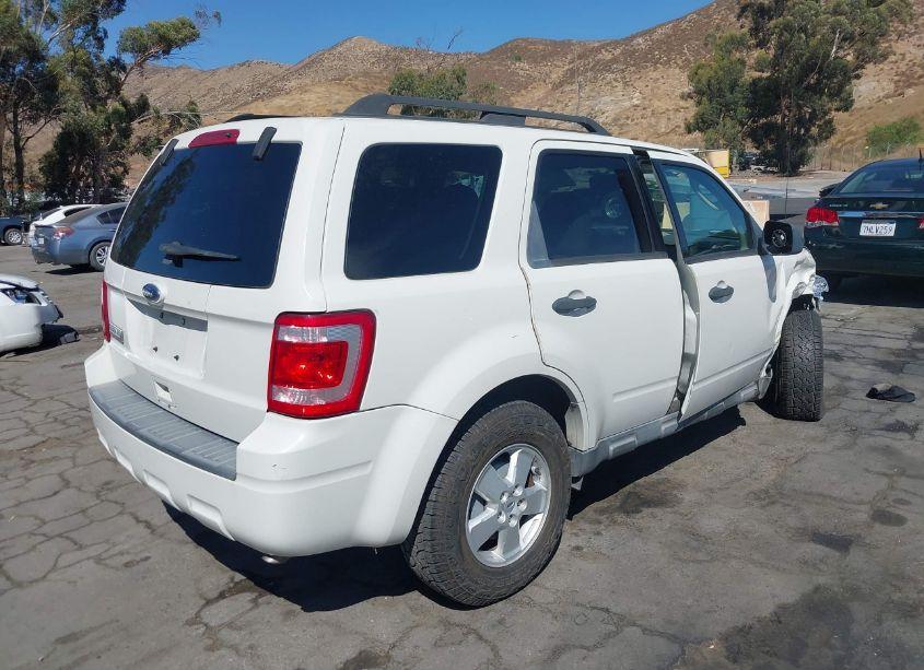 Photo 4 of 2010 Ford Escape XLT (VIN 1FMCU0D75AKB81297)