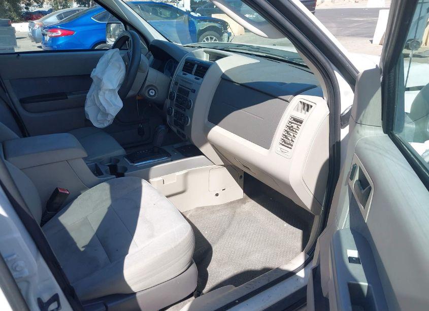Photo 5 of 2010 Ford Escape XLT (VIN 1FMCU0D75AKB81297)