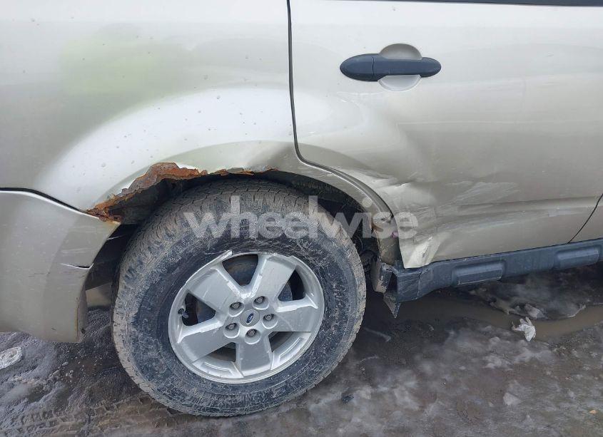 Photo 6 of 2010 Ford Escape XLT (VIN 1FMCU0D75AKC30529)