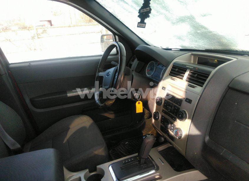 Photo 5 of 2010 Ford Escape XLT (VIN 1FMCU0D75AKC51008)