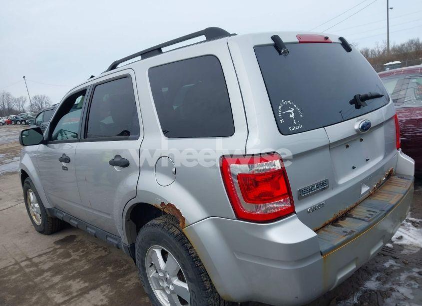 Photo 3 of 2010 Ford Escape XLT (VIN 1FMCU0D75AKC63868)