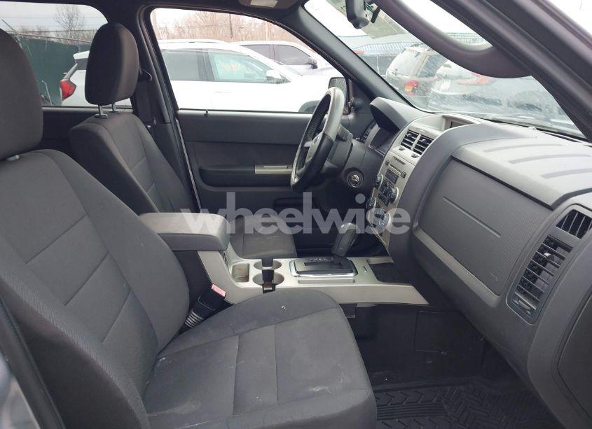 Photo 5 of 2010 Ford Escape XLT (VIN 1FMCU0D75AKC63868)