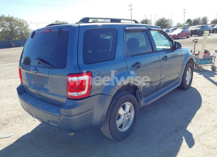 Photo 4 of 2011 Ford Escape XLT (VIN 1FMCU0D75BKA07165)