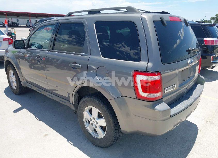 Photo 3 of 2011 Ford Escape XLT (VIN 1FMCU0D75BKA14262)