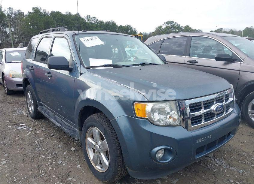 2011 Ford Escape XLT (VIN 1FMCU0D75BKA47259) main photo