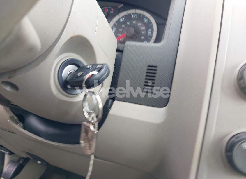 Photo 11 of 2011 Ford Escape XLT (VIN 1FMCU0D75BKA47259)